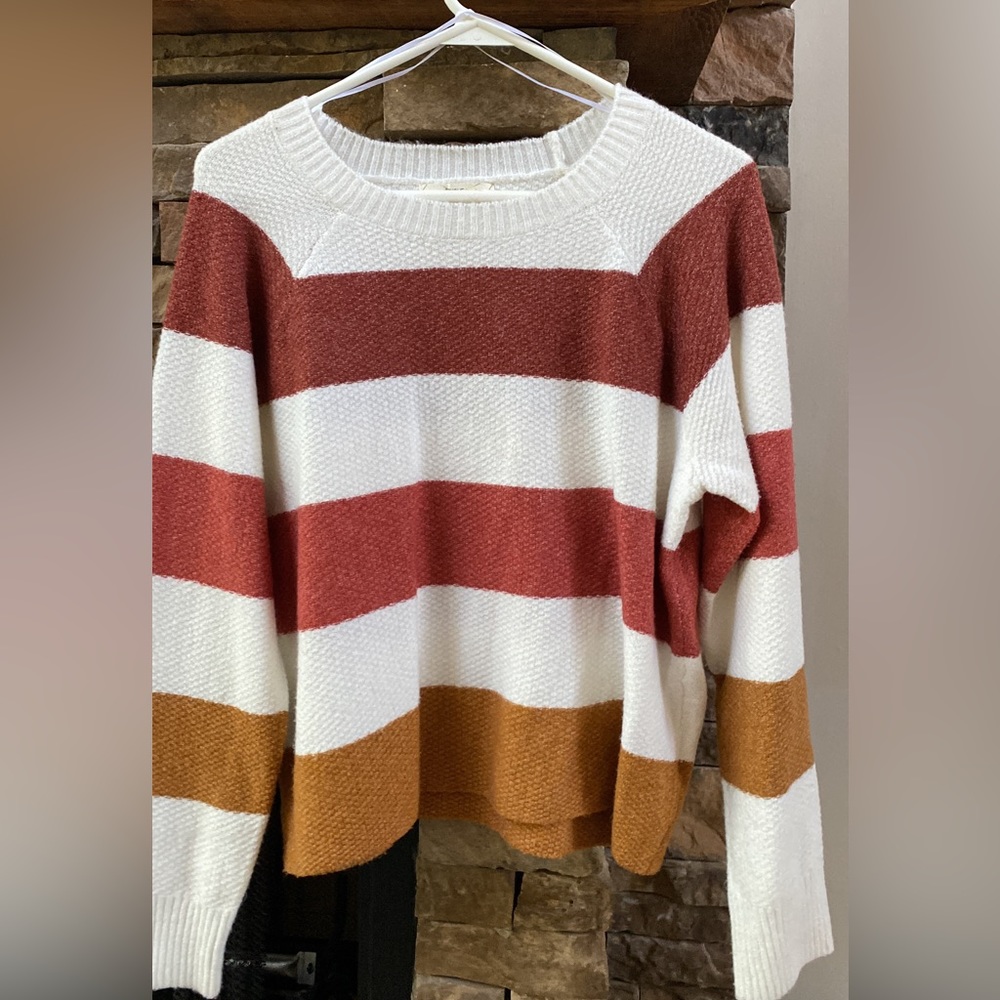 Pinque for stitch fix fall sweater size M.  Brown rust orange cream soft!